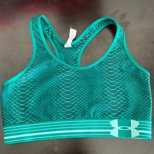 Under Armour heat gear compression sports bra